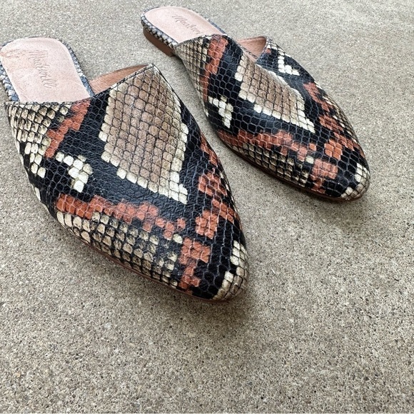 Madewell The Remi Mule in Snake Embossed Leather - Picture 2 of 8
